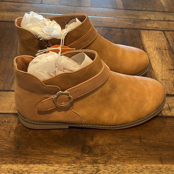 Girls Faux Leather Ankle Boots Tan Size 3 - Picture 3 of 13